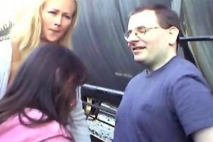 Mommies Give Hot Xxx Bj At The Trainstation